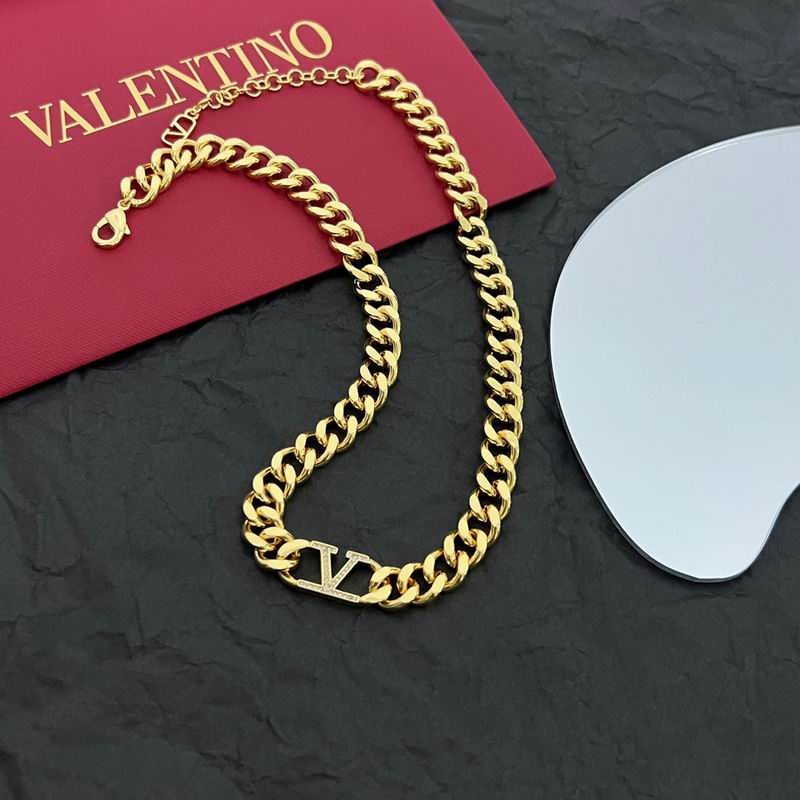 Valentino necklace 05lyx28 (3)